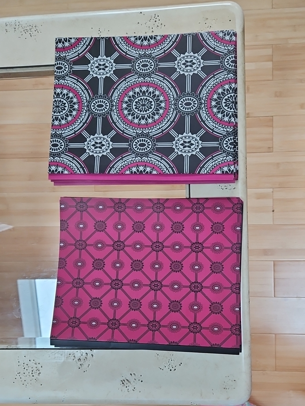 10 DiVOGA Pink Geometric Patterned 3 Hole Folders/Binders